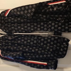 Nwt 2 piece jacket 14/16 pants 18/20......cute designer jogger comfy set $109